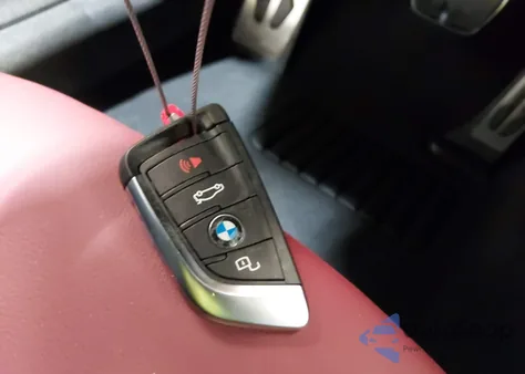 2025 BMW M440I xDrive z USA, uszkodzony, nr VIN WBA83DA00SCT09661